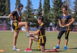 AÜ Flag Futbol Takımı lige hazırlanıyor