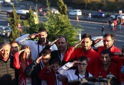 Bakan Kasapoğlu, 15 Temmuz Şehitleri Anıtı'nı ziyaret etti