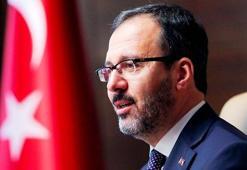 Bakan Kasapoğlu'ndan Eczacıbaşı VitrA ve VakıfBank'a tebrik
