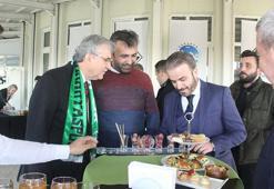 Çanta dolusu parayla moral veren başkan: Arkadaşlarımıza güveniyoruz