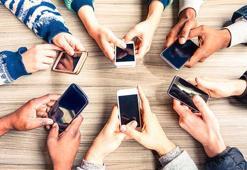 "Sosyal medya insanları daha çok strese sokuyor"