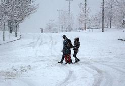 Isparta'da 3 ilçede okullara kar tatili