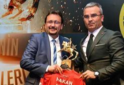 DHA muhabirine ödül