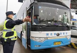 Vuhan seyahat kısıtlamalarını kaldırarak 76 günlük karantinayı sona erdirdi