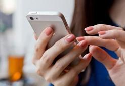 Karantinada telefon bağımlılığı 2 kat arttı, omurgaya dikkat