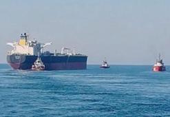 İstanbul Boğazı'nda dev gemi arıza yaptı