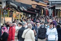 Eminönü'nde bayram alışverişi yoğunluğu