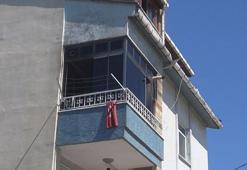 Silivri'de daire yangını; Mutfak küle döndü