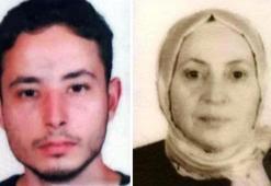 Annesini öldürüp, polise teslim oldu