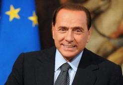 Eski İtalya Başbakanı Berlusconi koronavirüse yakalandı