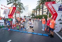 9 Eylül İzmir Yarı Maratonu pandemi önlemleriyle koşuldu