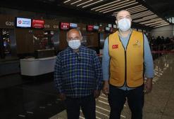 Sınırlar kısmen açıldı yardım için Kamerun'a gittiler