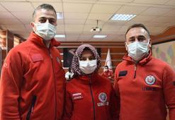 İzmir'de 16 saat sonra enkazdan kurtuluşa imza atan UMKE ekibi, yaşadıklarını anlattı