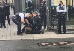 Almanya’da polisin şiddet uyguladığı başörtülü kadın Alman çıktı