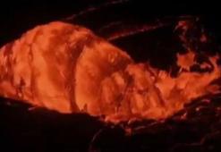 Hawaii'deki Kilauea yanardağı iki haftalık uykusundan uyandı: Lavlar 182 metreye yükseldi