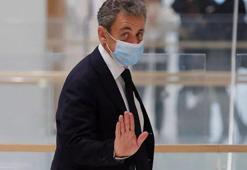 Eski Fransa Cumhurbaşkanı Sarkozy’e yolsuzluktan hapis cezası