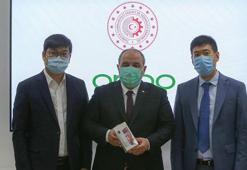 Bakan Varank: Oppo'nun İstanbul'daki fabrikasında test üretimi başladı
