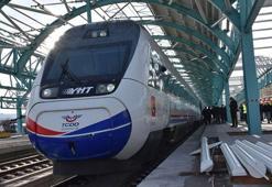 YHT, Sivas'ta ilk kez tarihi tren garında