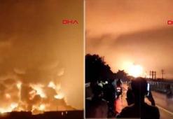 Endonezya'da petrol rafinesinde  şiddetli patlama
