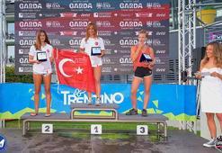 Çağla Kubat'ın sporcuları dünyanın zirvesinde