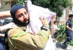 Güngören'de yangında can pazarı; mahsur kalanlar kurtarıldı