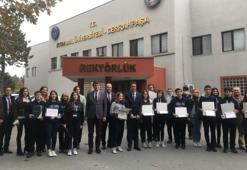 Fen lisesi öğrencileri, Üniversite Kariyer Staj Programı'nı tamamladı