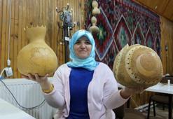 Su kabağı işleyerek, panik ataktan kurtuldu