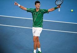 Avustralya mahkemesi, Djokovic’in vize geri iade talebi başvurusunu reddetti