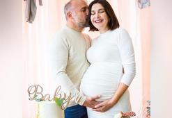 Oyuncu Bergüzar Korel üçüncü kez anne oldu