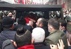 Şehit Enes Koç'un cenazesi helallik için Bahçelievler'deki evine getirildi
