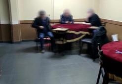 Bağcılar'da emlak ofisine kumar baskını