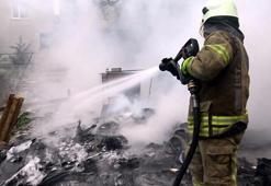 Avcılar'da bekçi kulübesi yandı, kimlikleri için üzüldü