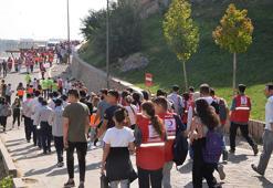 'Dünya Yürüyüş Günü'nde' Diyarbakır'da yüzlerce kişi yürüdü