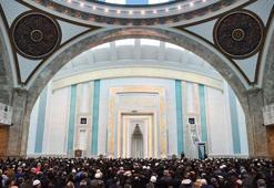 Cuma hutbesi: Şiddet insan onuruyla asla bağdaşmaz