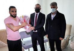 Hastanın bıçakla saldırdığı doktora ziyaret