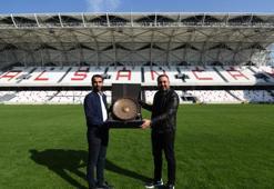 Altay, 1 puanla teselli buldu