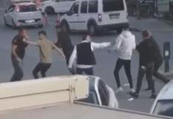 Kağıthane'de bir kişinin yaralandığı akraba kavgası kamerada