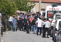 İki kardeşin silahlı saldırısında oğul öldü, baba yaralı