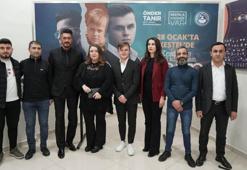 'Kesişme; İyi ki Varsın Eren' filminin Bursa'daki özel gösterimine oyuncular da katıldı