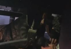 Fatih'te ilginç görüntüler; kamyonun altına giren kişi uzun uğraşlar sonucu çıkarıldı