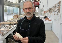 Yeşilova Höyüğü'nde 6 bin yıllık tanrıça heykelciği bulundu