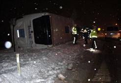 Tokat'ta devrilen yolcu otobüsünde yaralanan 13 kişi taburcu oldu