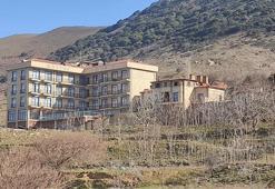 Gökçeada sit alanındaki Masi Otel'e yeniden yıkım yolu göründü
