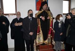 Patrik Bartholomeos ile Yunanistan Dışişleri Bakan Yardımcısı Gökçeada'da ayine katıldı