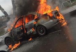 Kartal Sahil Yolunda otomobil alev alev yandı