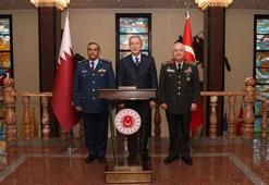 Bakan Akar, Katar Genelkurmay Başkanı ile görüştü