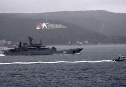 3 Rus savaş gemisi Çanakkale Boğazı'ndan geçip Karadeniz'e doğru yol aldı