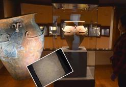 İnsan yüzlü levha 5 bin, pişmiş toprak çömlek ise 4 bin yaşında