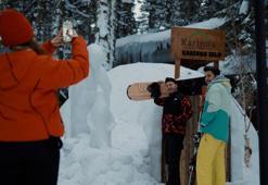 Uludağ’ın ‘iglo evleri’ 4 ton buzdan inşa edildi