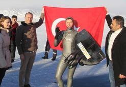 Milli dalış sporcusu Birgül Erken, buz altı rekoru için antrenmanda